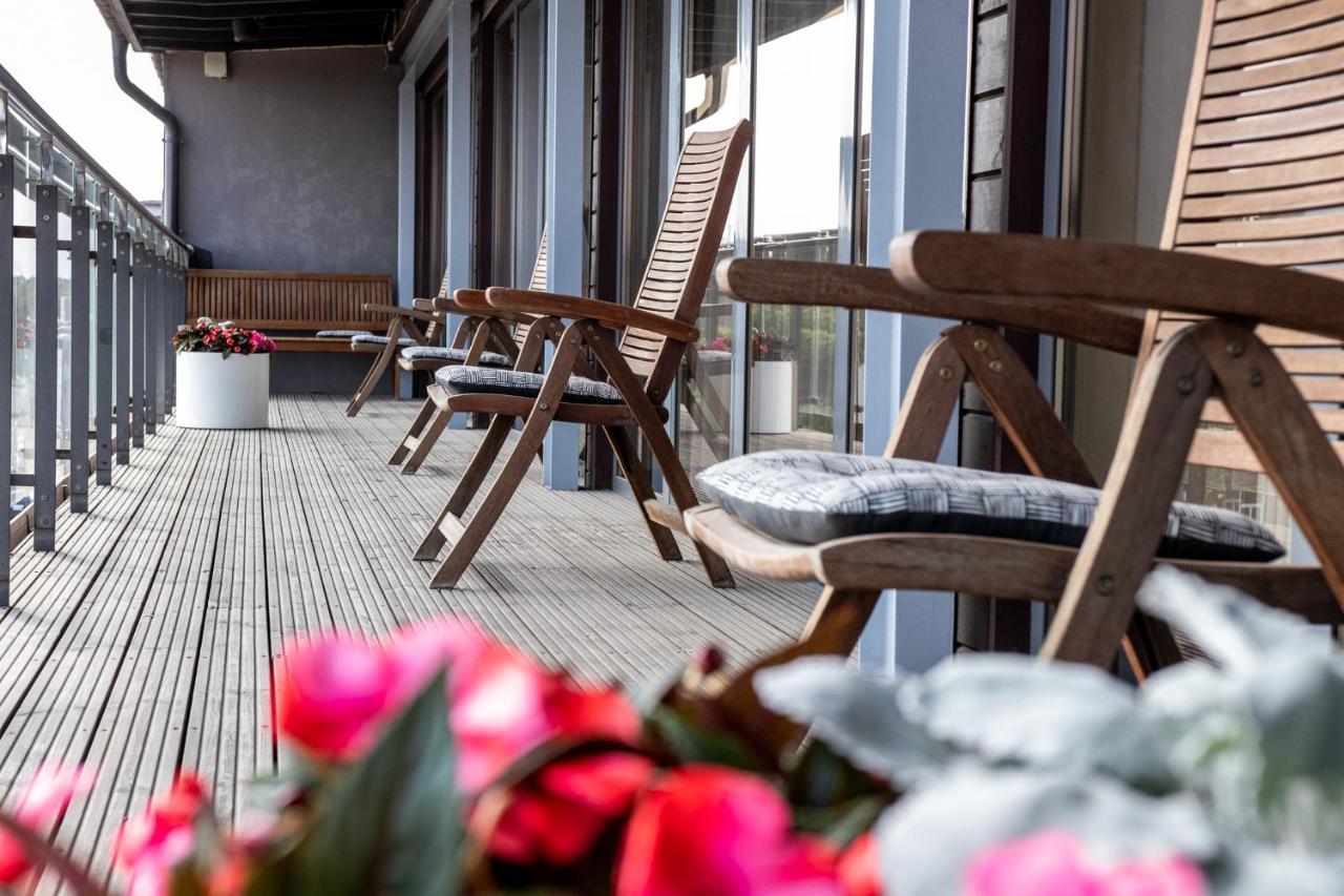 Hotel Kolumbs Liepāja Dış mekan fotoğraf
