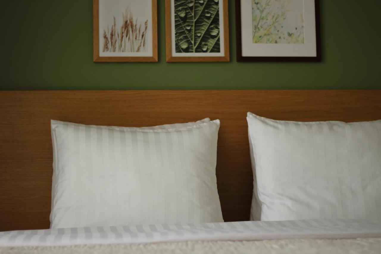 Hotel Kolumbs Liepāja Dış mekan fotoğraf