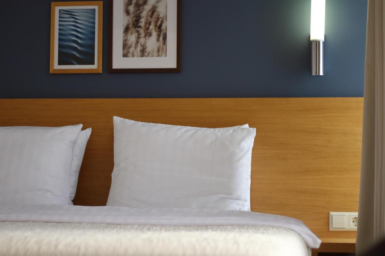 Hotel Kolumbs Liepāja Dış mekan fotoğraf