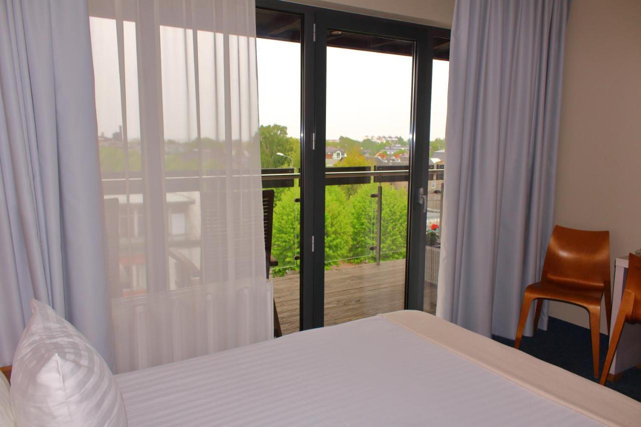 Hotel Kolumbs Liepāja Dış mekan fotoğraf