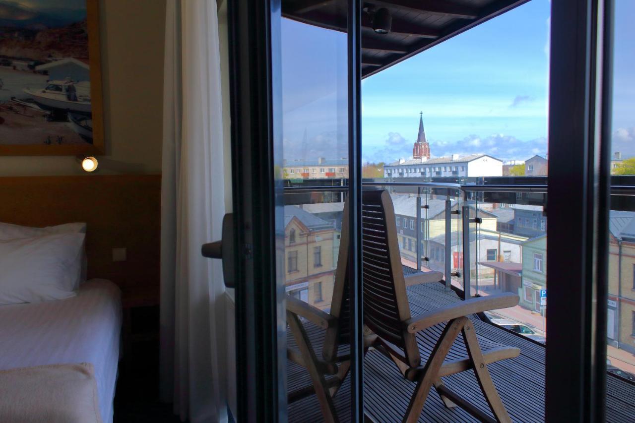 Hotel Kolumbs Liepāja Dış mekan fotoğraf