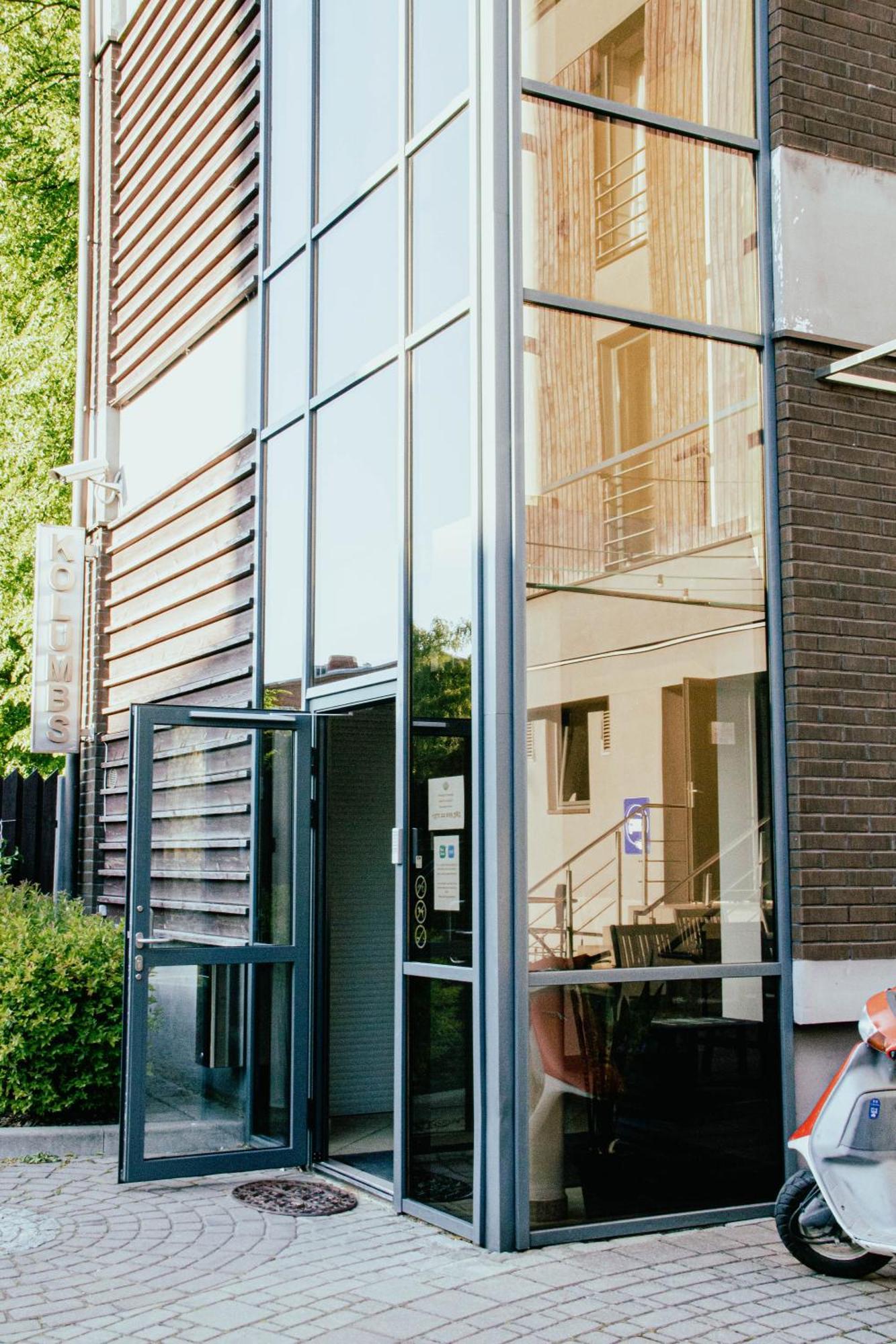 Hotel Kolumbs Liepāja Dış mekan fotoğraf