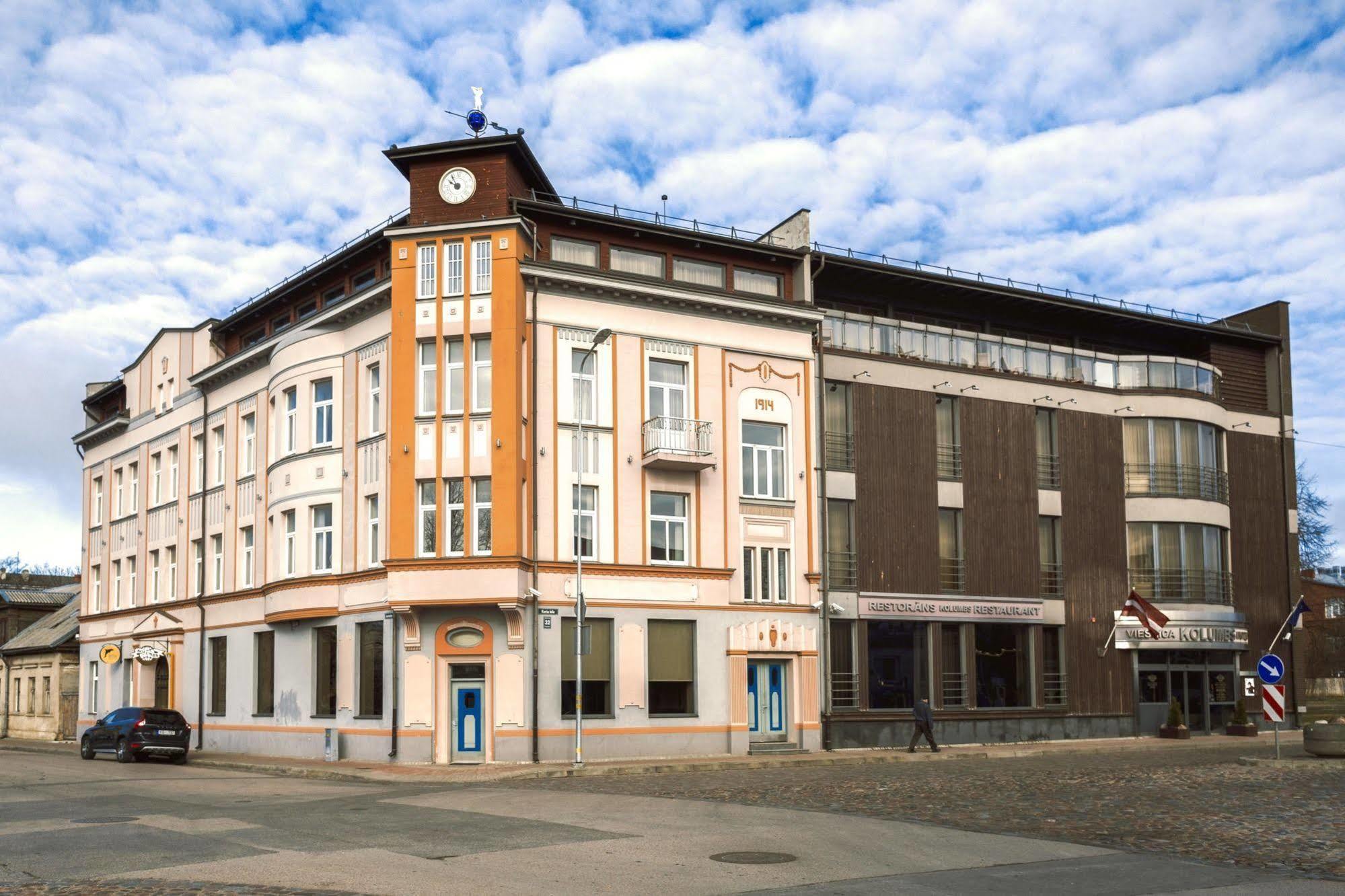 Hotel Kolumbs Liepāja Dış mekan fotoğraf